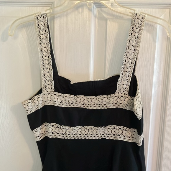 Ann Taylor Loft, black sundress with white lace detail. Six 6. - Picture 4 of 5